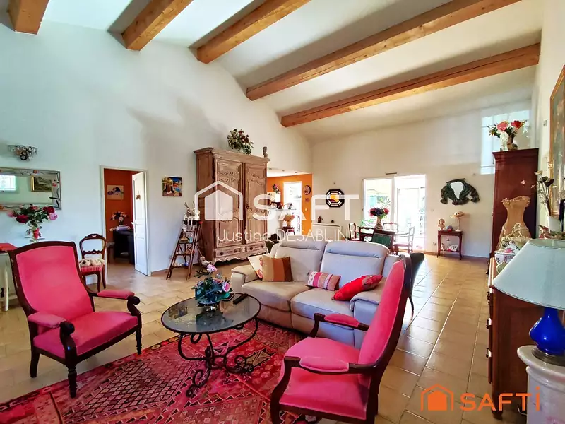 Maison, 159 m²