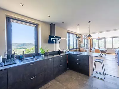 Maison, 166 m²