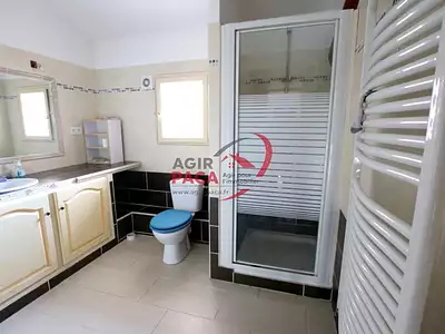 Maison, 191 m²