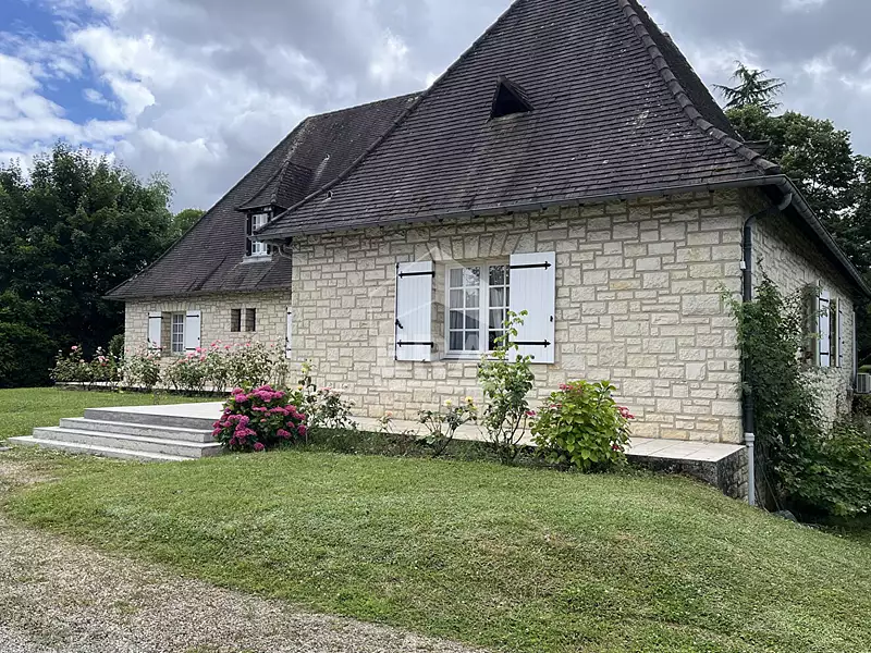 Maison, 270 m²