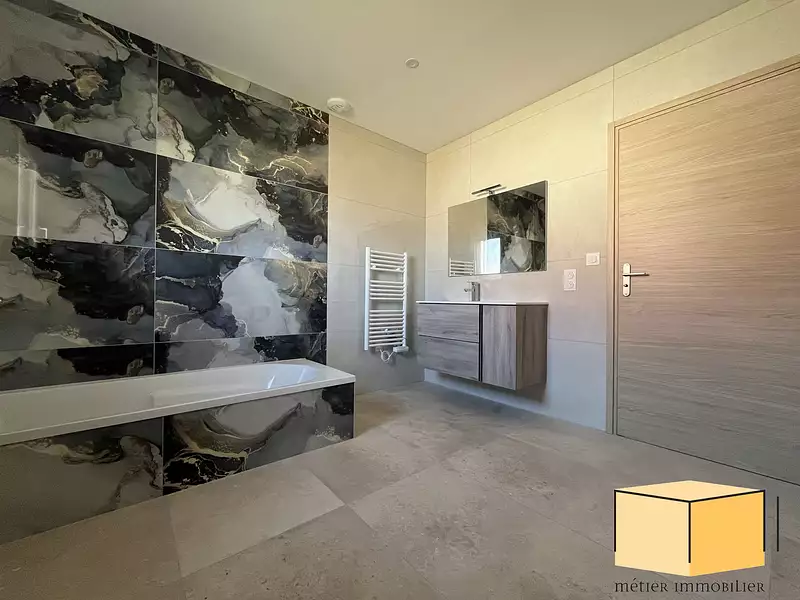 Maison, 147 m²