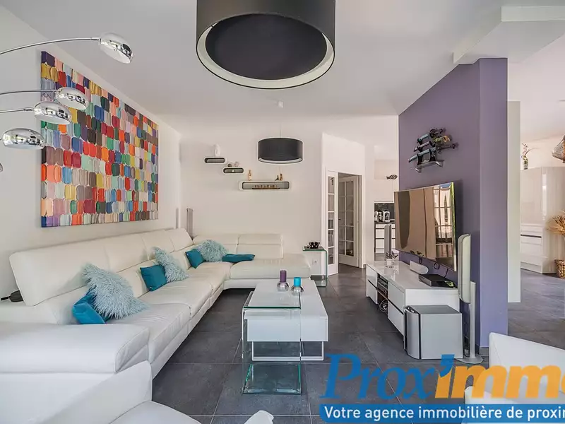 Maison, 233 m²