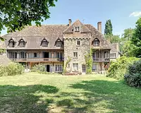 Maison, 1 004 m²