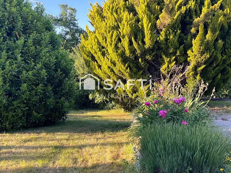Maison, 235 m²