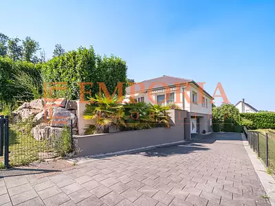 Maison, 200 m²