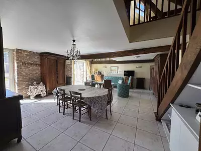 Maison, 256 m²