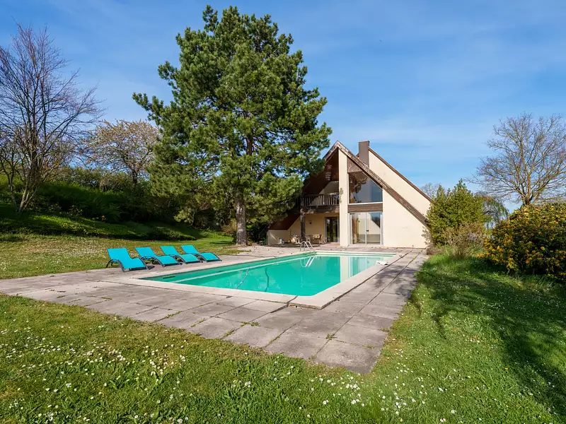 Maison, 323 m²