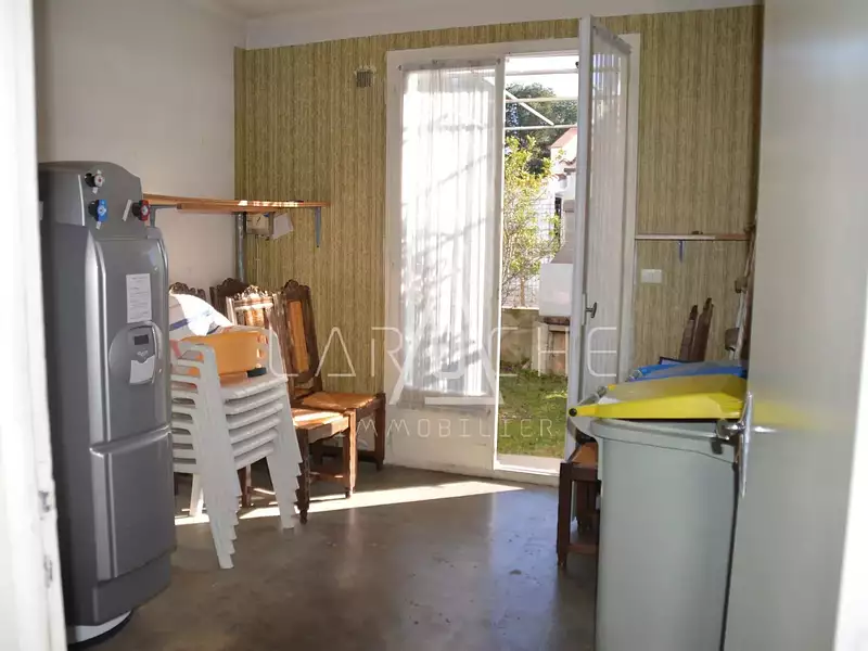 Maison, 163 m²