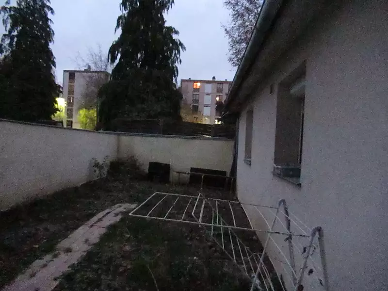 Immeuble, 220 m²
