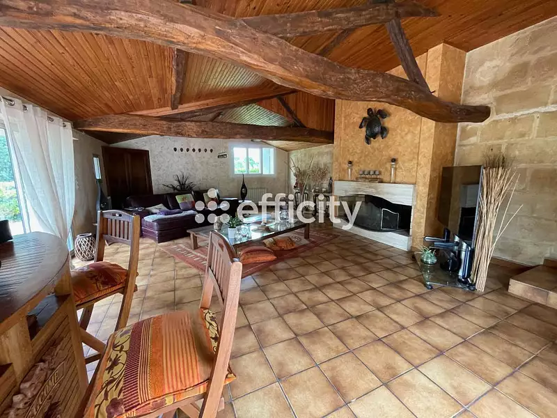 Maison, 238 m²