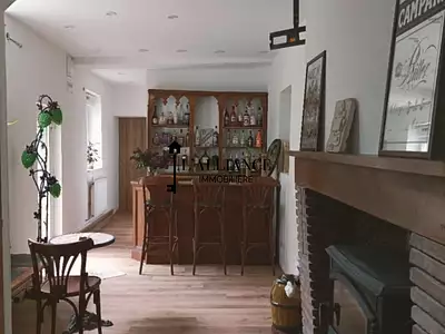 Maison, 256 m²
