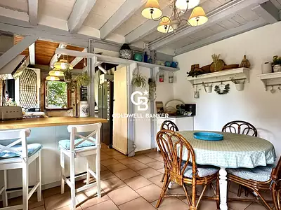 Maison, 250 m²