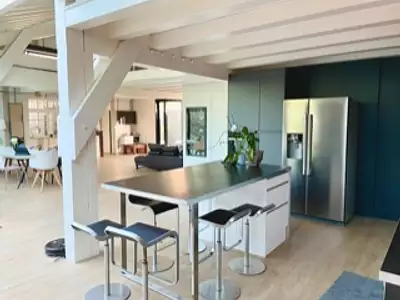 Maison, 215 m²