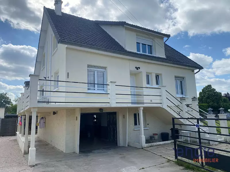 Maison, 151 m²