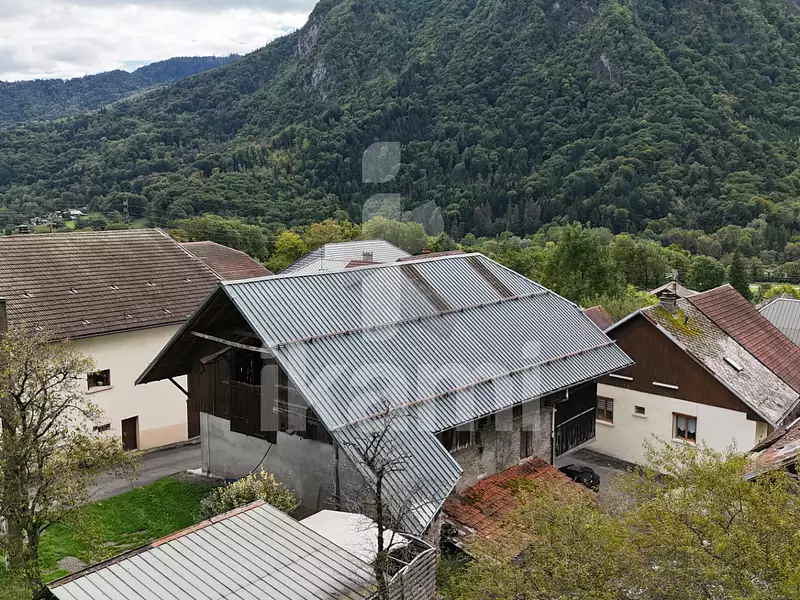Maison, 304,33 m²