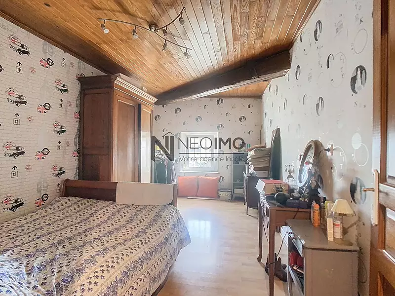Immeuble, 175 m²