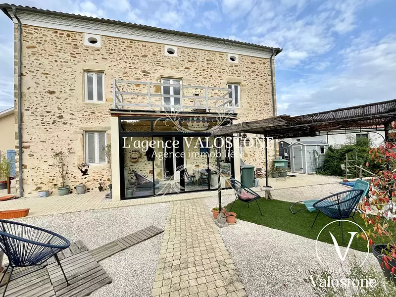 Maison, 255 m²