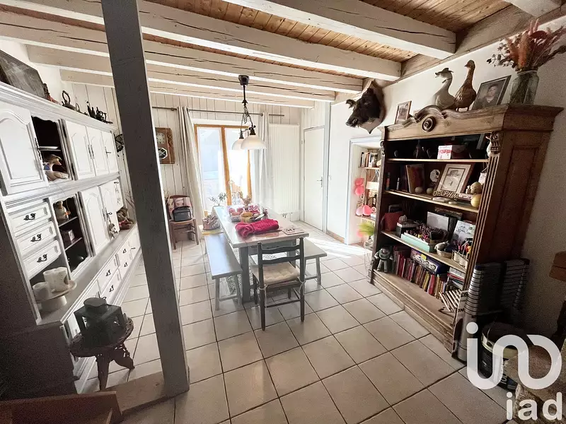 Maison, 210 m²