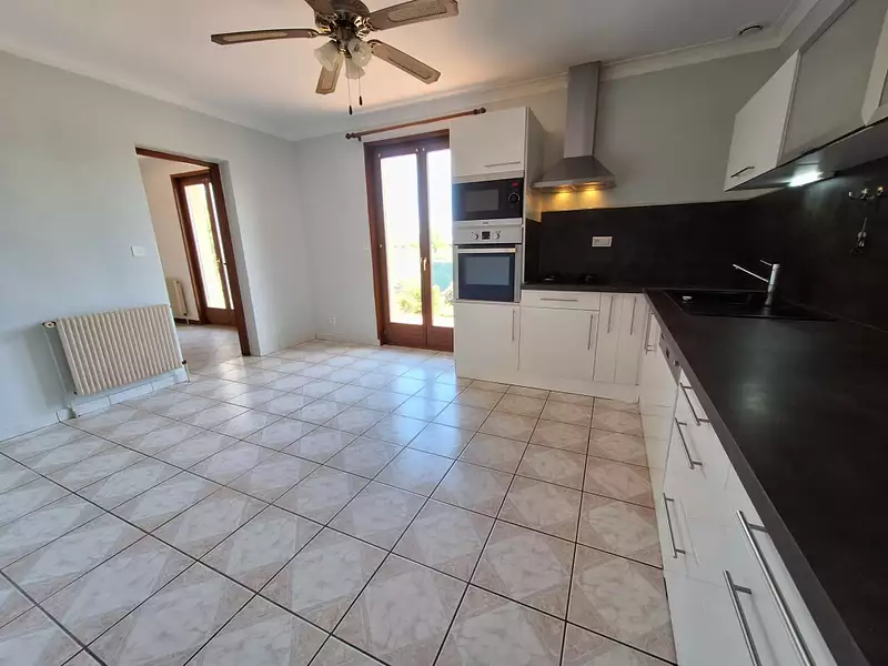 Maison, 166 m²