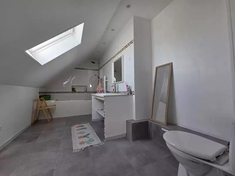 Maison, 146 m²