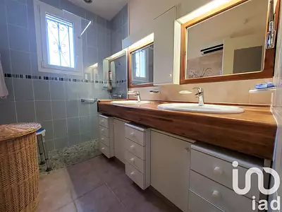 Maison, 210 m²