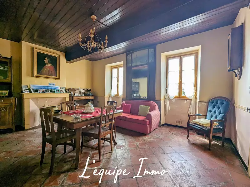Maison, 219 m²