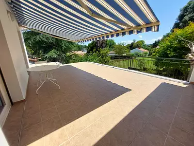 Maison, 176 m²