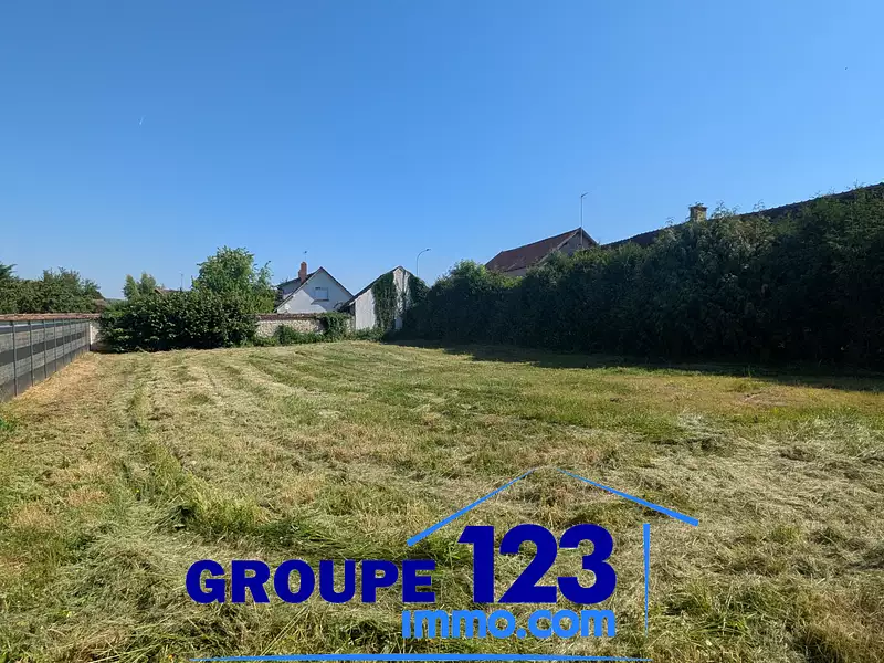 Terrain, 644 m²
