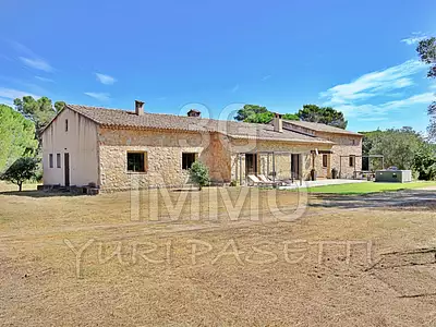 Maison, 210 m²