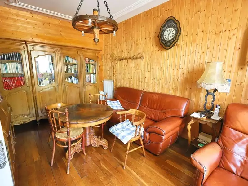 Maison, 210 m²