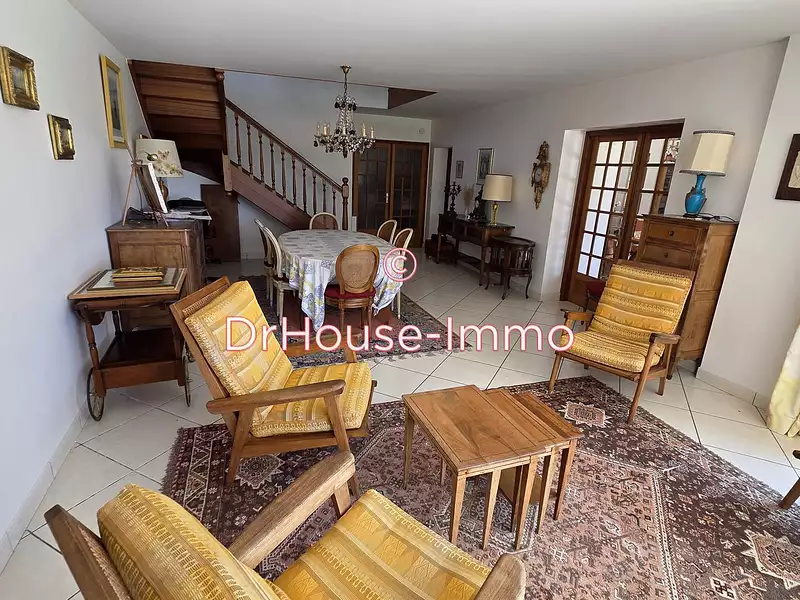 Maison, 233 m²