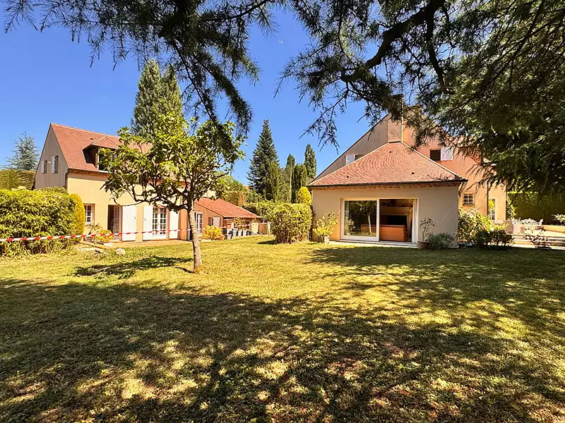 Maison, 290 m²