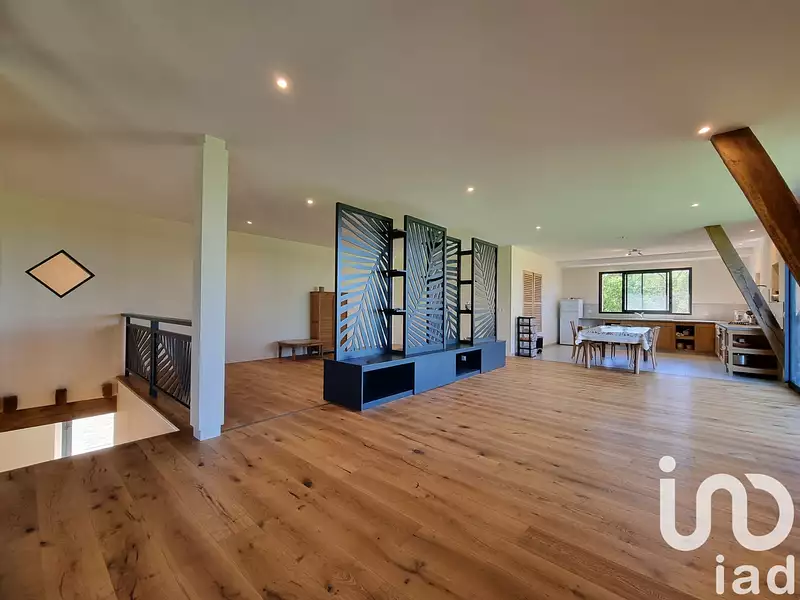 Maison, 200 m²