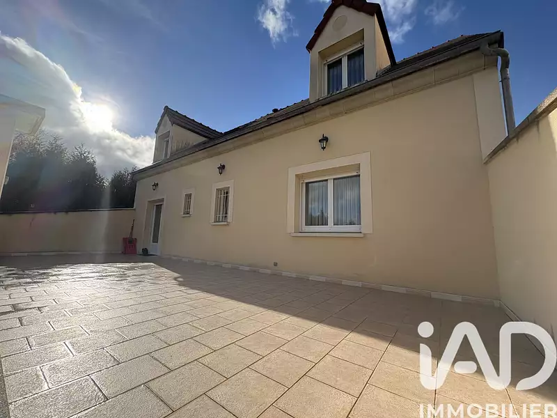 Maison, 145 m²