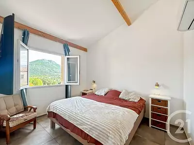 Maison, 246,6 m²