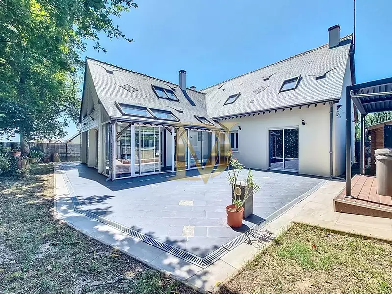 Maison, 227 m²