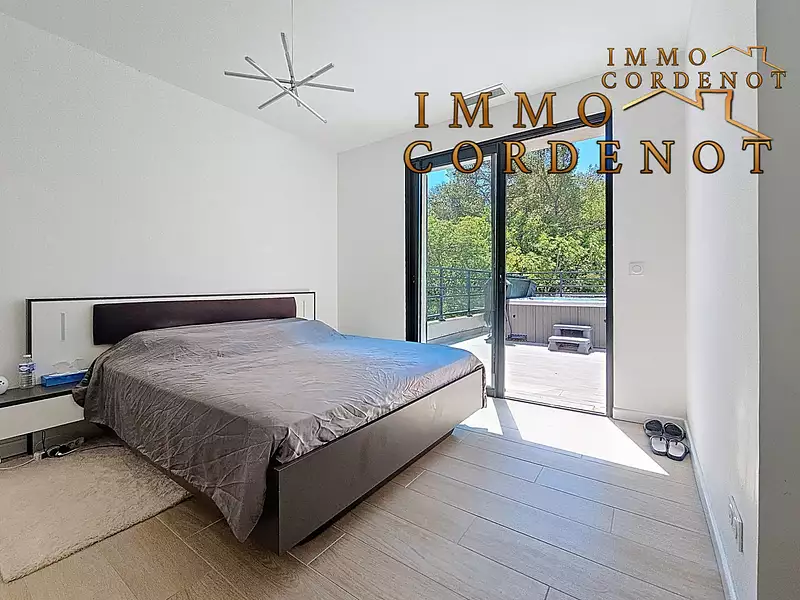 Maison, 200 m²