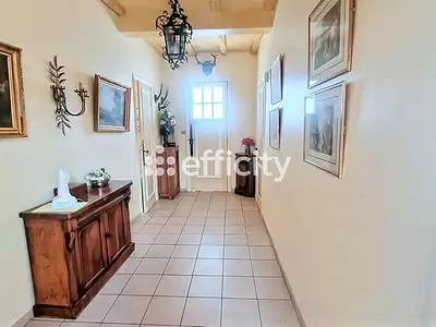Maison, 167 m²