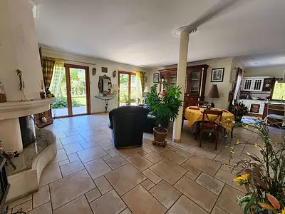 Maison, 246 m²