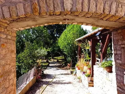 Maison, 1 600 m²