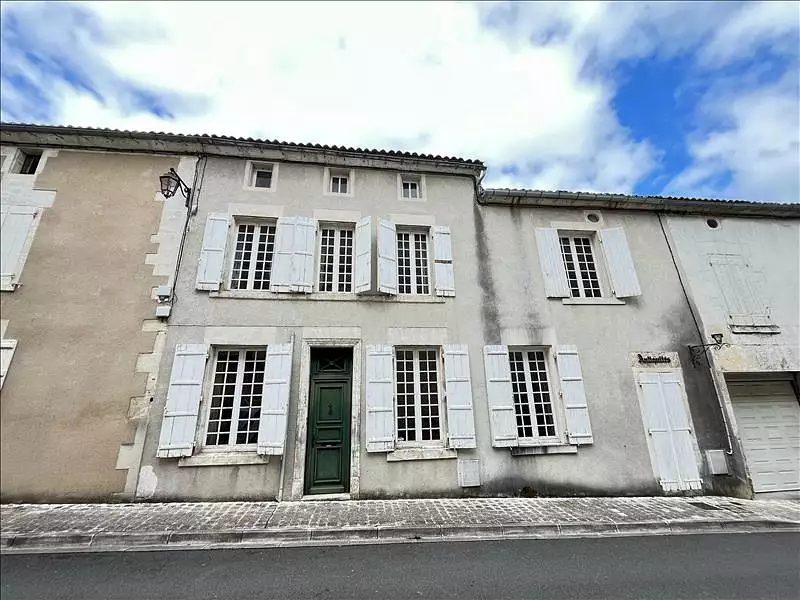 Maison, 159 m²