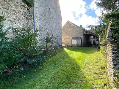 Maison, 1 100 m²