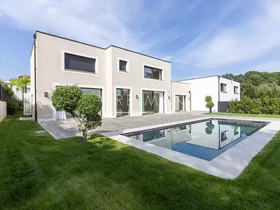Maison, 280 m²