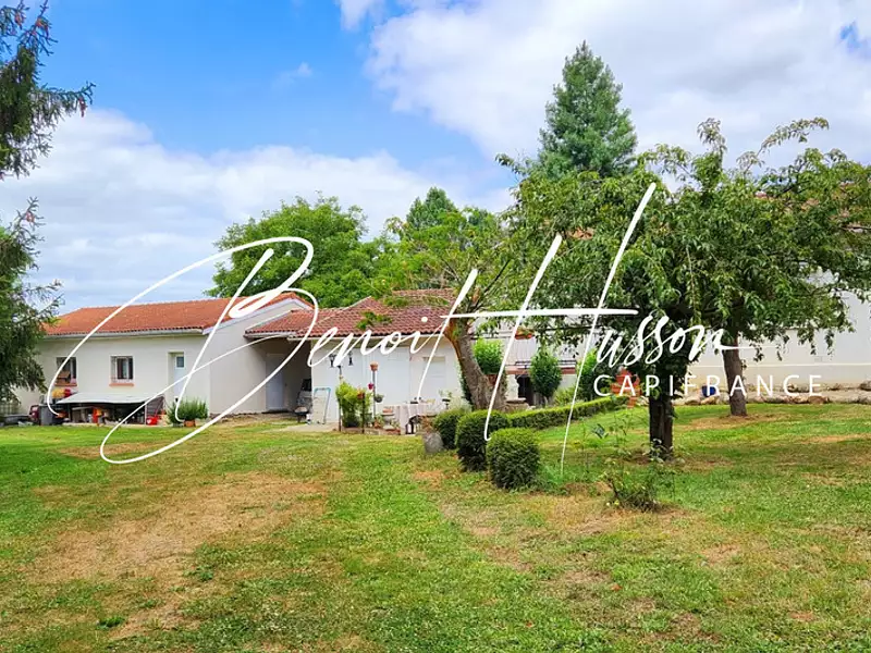 Maison, 235 m²