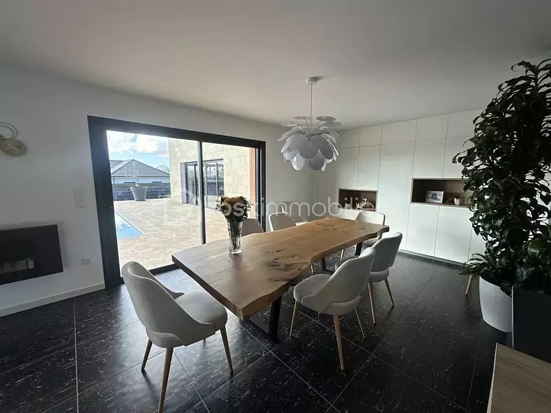 Maison, 202 m²