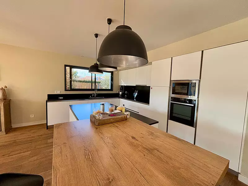 Maison, 162 m²