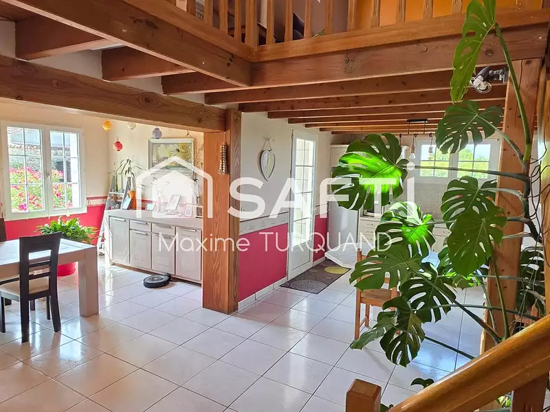 Maison, 131 m²