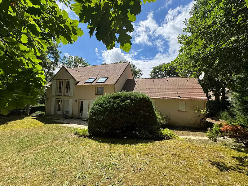Maison, 195 m²