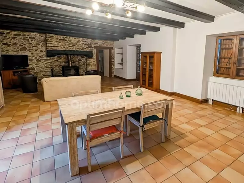 Maison, 99 m²