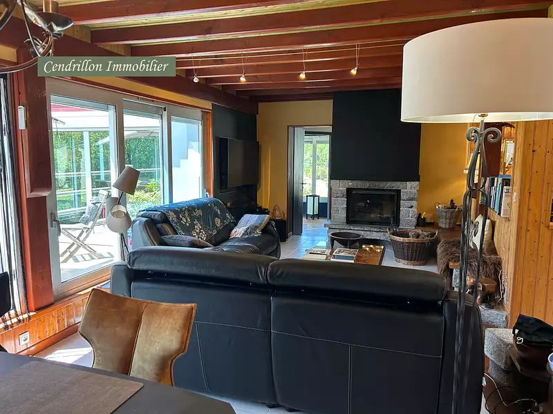 Maison, 240 m²